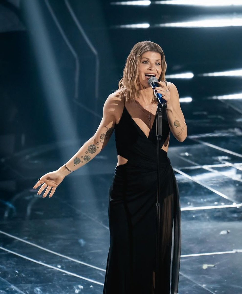 anit_rap's tweet photo. Alessandra Amoroso magica e delicata con la sua canzone.

L'artista che in questa edizione non ha sbagliato un colpo neanche nella scelta degli outfits.

#Sanremo2024 https://t.co/j8t3LVyRux