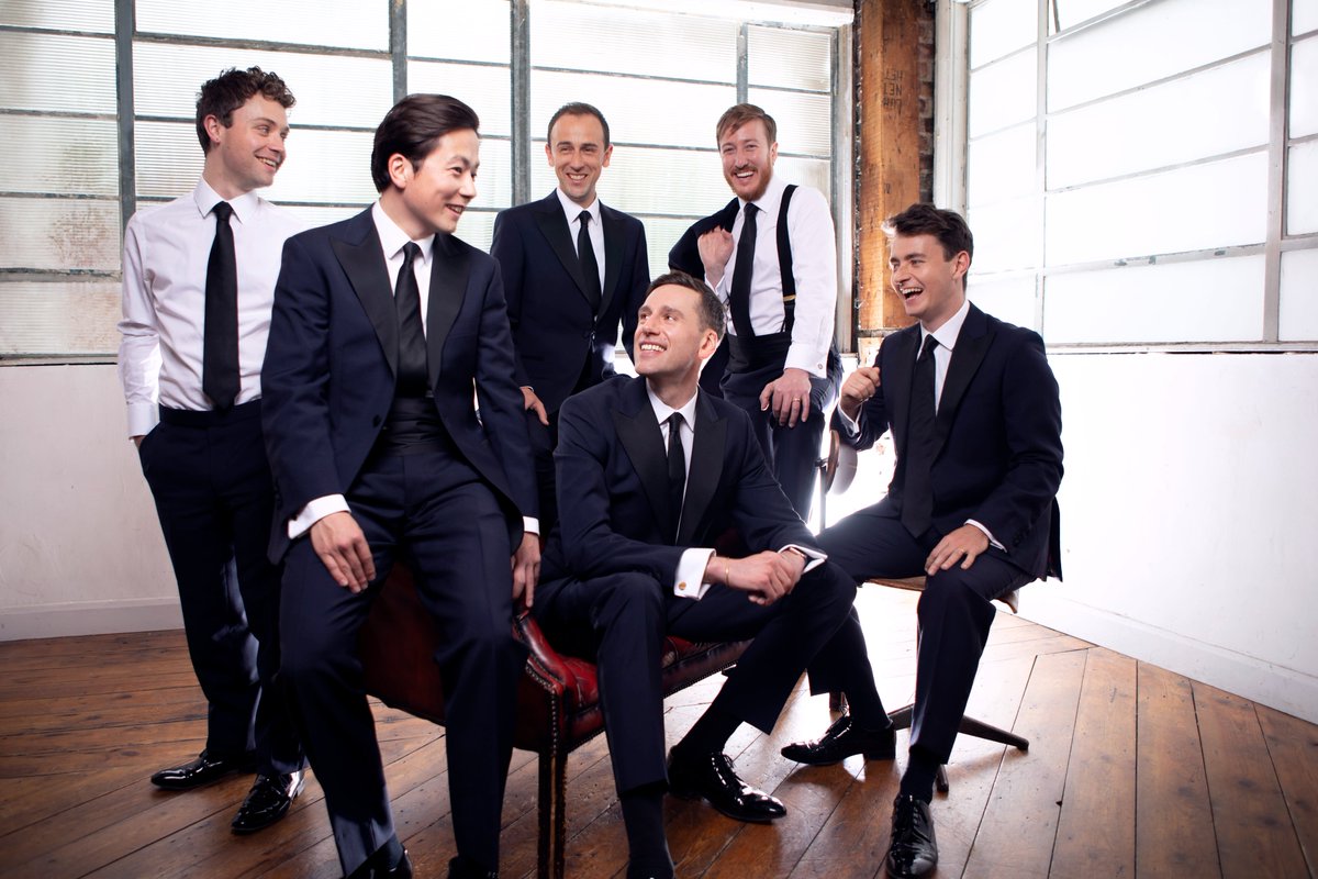 Ahead of their Aotearoa tour @kingssingers first baritone Chris Bruerton joins Jim Mora for 'Calling Home' rnz.co.nz/national/progr…