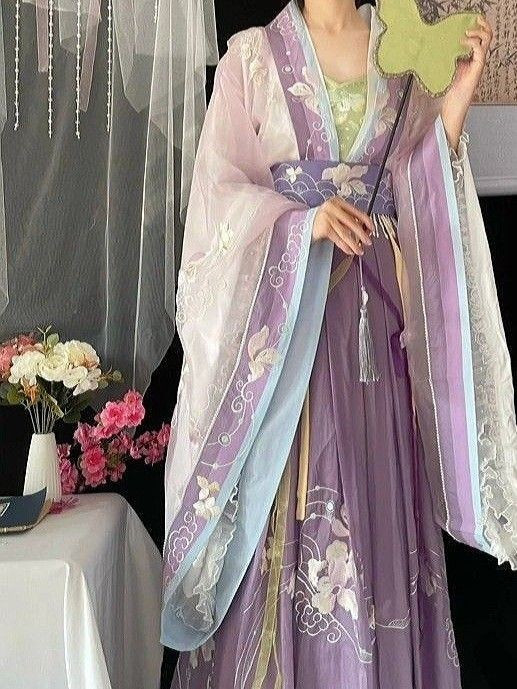 2Yuheng's tweet image. ᅟᅟᅟᅟᅟᅟᅟ
ᅟᅟᅟᅟ“When the old 𝒑𝒍𝒖𝒎
ᅟᅟᅟᅟtree 𝒃𝒍𝒐𝒐𝒎𝒔,
ᅟᅟᅟᅟthe entire world
ᅟᅟᅟᅟ𝒃𝒍𝒐𝒐𝒎𝒔.”
⠀⠀⠀⠀#moranguinhosnowparty
ᅟᅟᅟᅟᅟᅟ