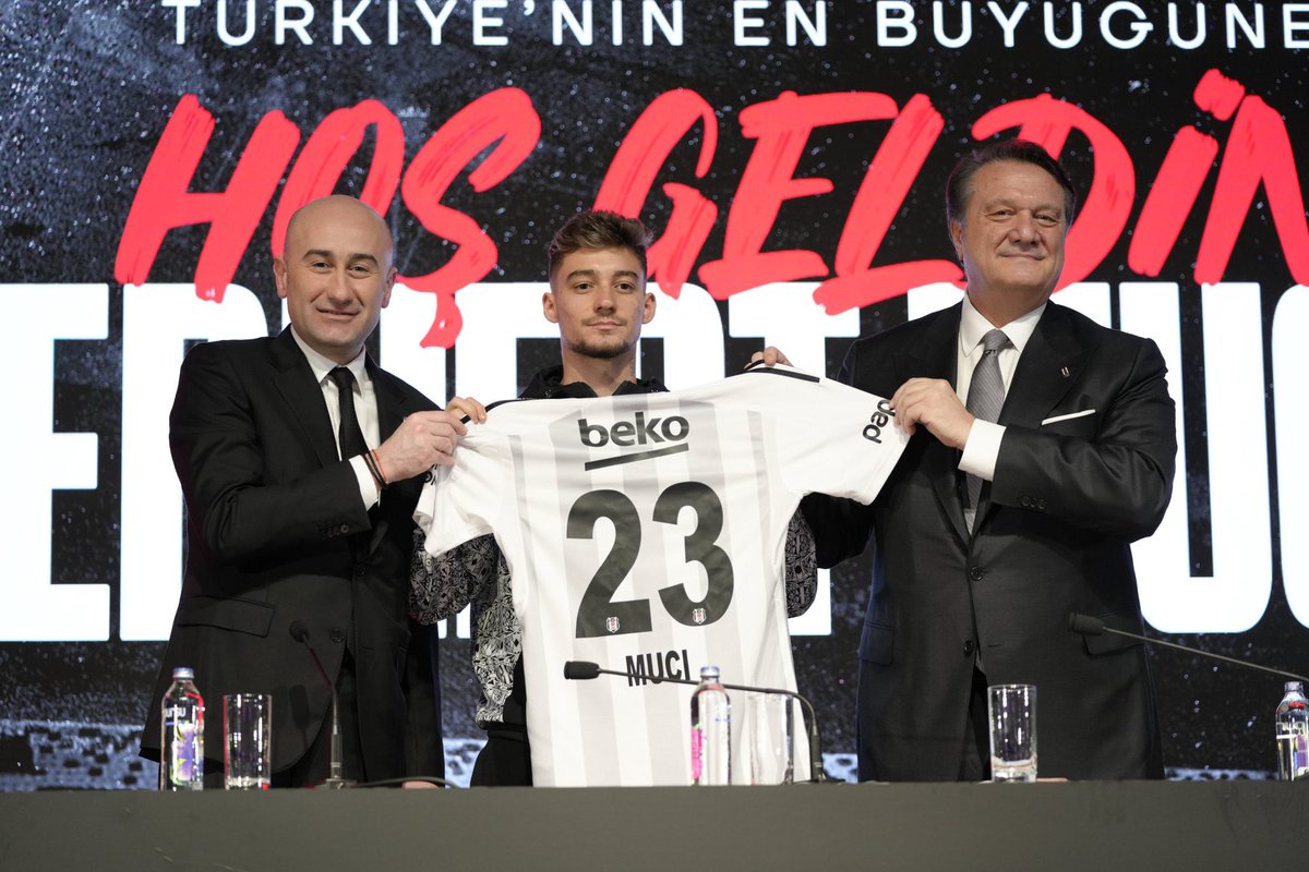 𝐄.𝐌:Hello @Besiktas fans thank you all for the warm welcome I am very happy and proud to be part of this legendary club⚪️⚫️