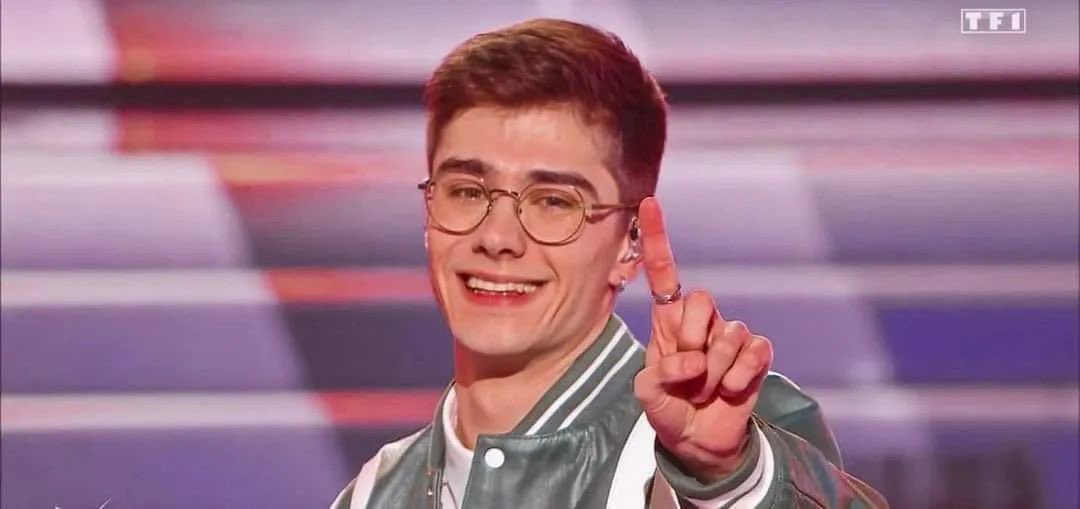 Star_Ac33's tweet photo. Pour ramener Axel au château ce soir il faut s’abonner sur son compte Instagram : https://t.co/SFBbjRIKn1
Un suivi peut tout changer !
#TheVoice #Staracademy #Axel #TeamAxel #AxelStar #Pioupiou #AxelFan https://t.co/54d6KOsXKl