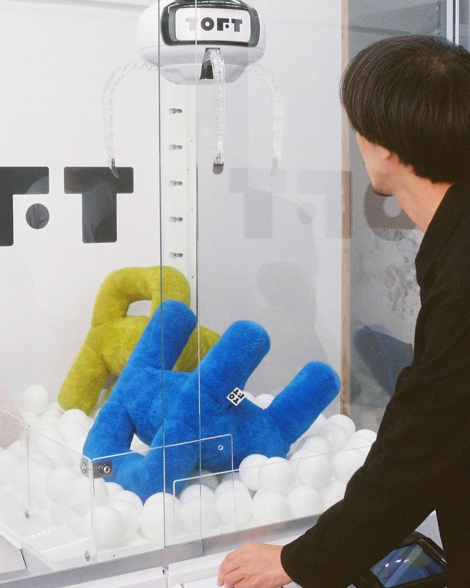 o_o_oo_pi's tweet photo. ゲームセンターのクレーンゲームで展開するブランド、TOFT。売り方が新しい。
ちょっと欲しい。完売してるらしい。
https://t.co/pwtrX6pAYm https://t.co/cZqfETNkBs