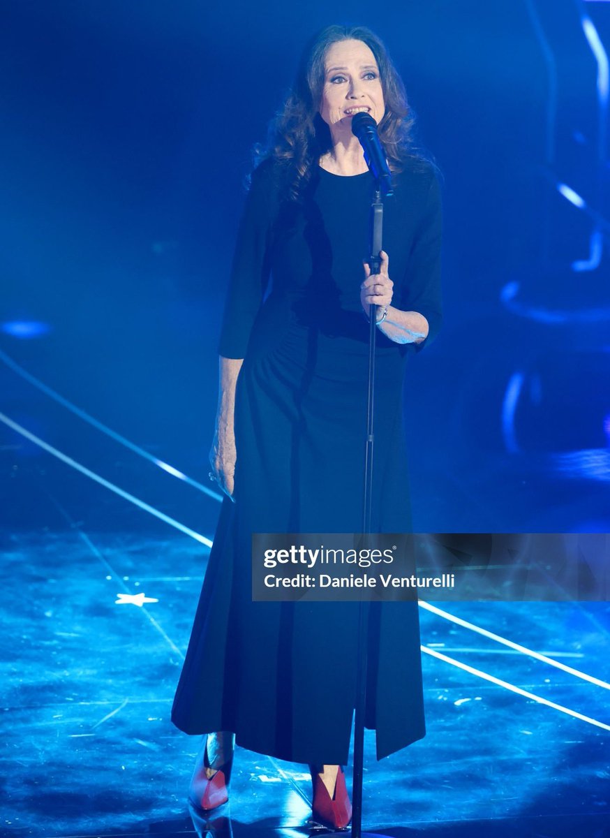 SanremoESC's tweet photo. Non ho l'età per amarti

Gigliola Cinquetti 

#Sanremo2024 https://t.co/QPutCIUMpQ