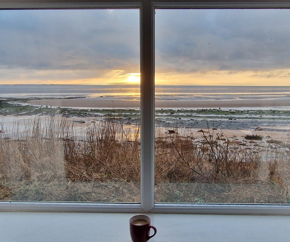 My view across the Solway Firth this morning 😍

#midtermbreak #viewfrommywindow
#naturebreak
#miniholiday