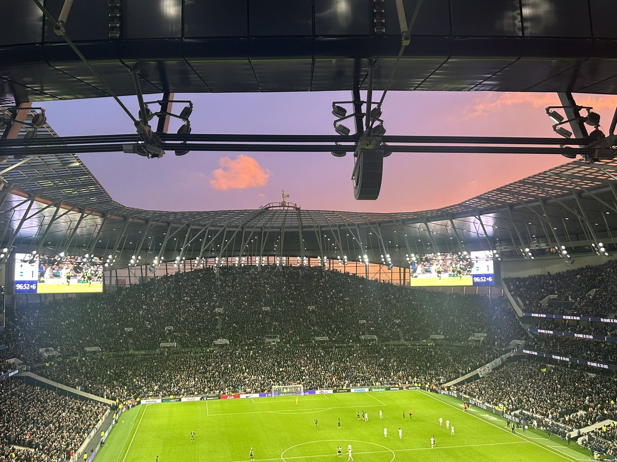 The sky was so beautiful near the end of the match that I took the first picture to be captioned ‘Beautiful sky, frustrating game!’😒 And then the second…’Beautiful sky, f**k me we’ve only gone and won it!’😲☺️I love you all…good night!😴#TOTBHA @SpursOfficial🤍🫶🏻#COYS #TTID