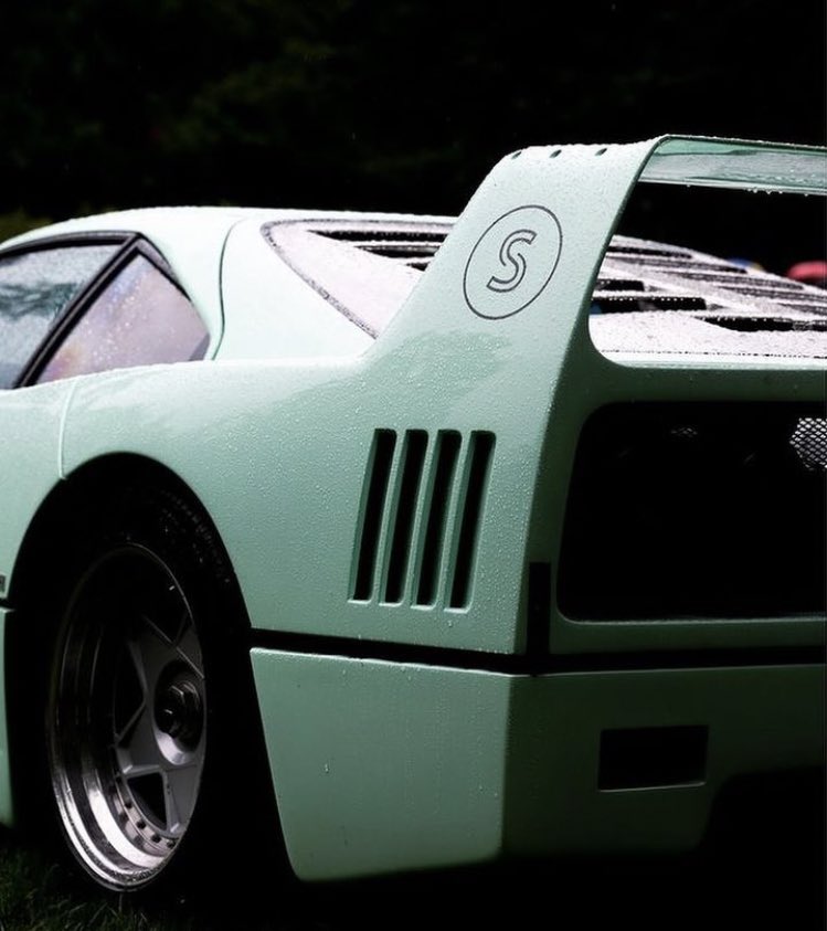 Shtreetwear's tweet photo. Mint Ferrari F40 https://t.co/C0uzIIlNSz