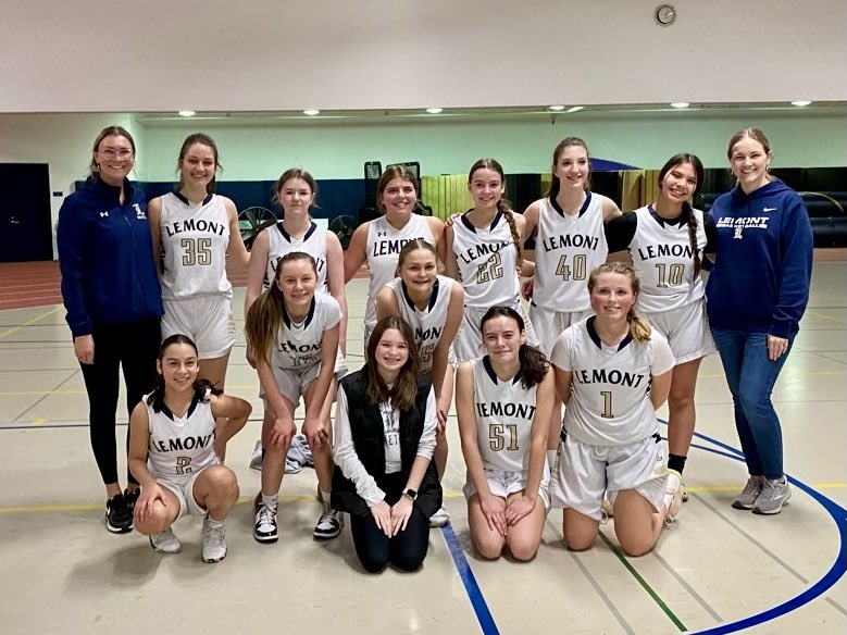 Awesome season by our FR/SO team. Great work ladies! #EmbraceTheChange