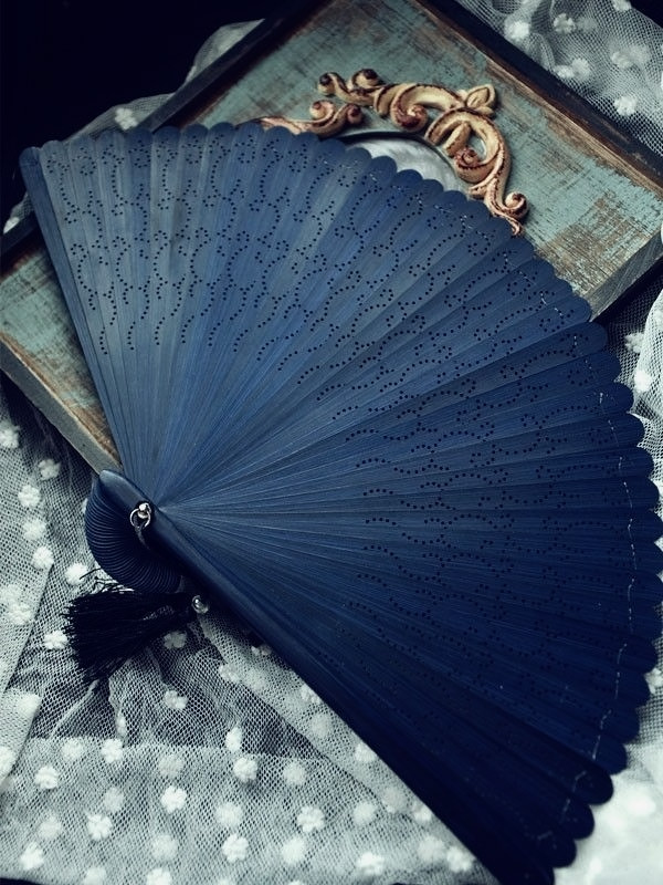 afterpainz's tweet image. ᅠᅠ
 ᅠᅠ   𝒘ho ꮃꭺɴꭲꮪ 𝘁𖦹 𝖻͟𝖾 as 𝖇𝑙𝑢𝑒
 ᅠᅠ  𝚊𝚜 𝒚𝐨𝖚,  𝐵lue𝗯𝗲𝗿𝗿𝘆 𝙼𝒖𝒇𝒇𝒊𝒏 .ᐣ  
 ᅠᅠ  #moranguinhosnowparty
 ᅠᅠ