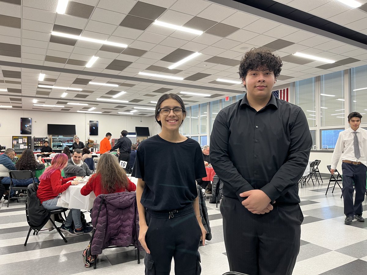 dhsbandtigers's tweet photo. Don’t have any plans for tonight? Come on down to the Marching Band Spaghetti Dinner Fundraiser at Dover High School! The gang’s all here! We’ll save a couple of meatballs for you! @PublicDover @jamesvmclaugh @DoverSepag @WindofSpiritNJ https://t.co/yZCgTV7aD4