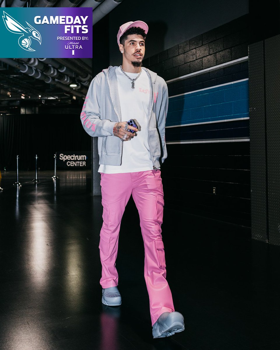 Fresh faces, fresh fits. 🔥

#ULTRADrip | <a href="/MichelobULTRA/">Michelob ULTRA</a>