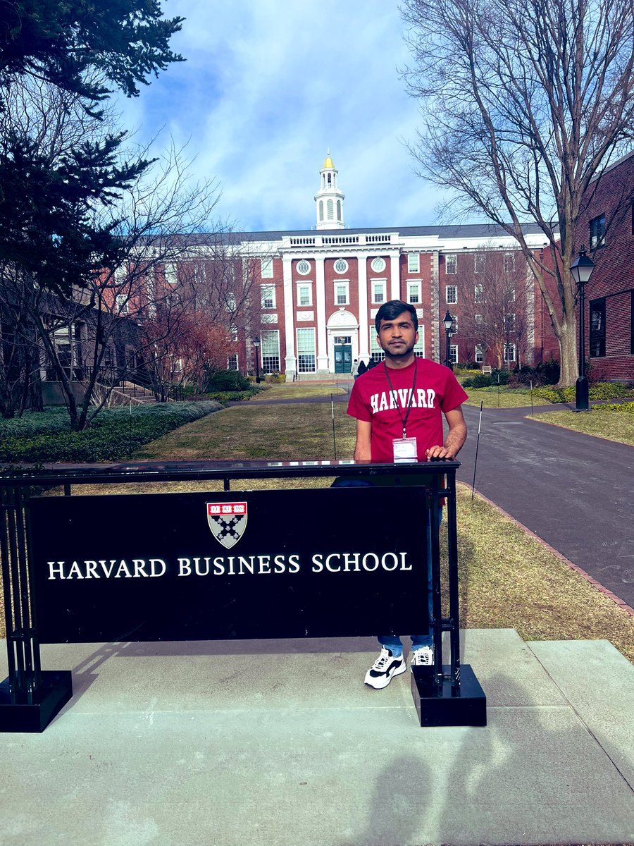 My brother Pawan was once falsely accused in a 9C case when he was a student at G.C. Lahore. It shattered his confidence &we as a family had to suffer a lot due to family enmity. Today he stands tall on his fist day as a student at @Harvard Boston. Thanks to @AsadAToor (Part-1)