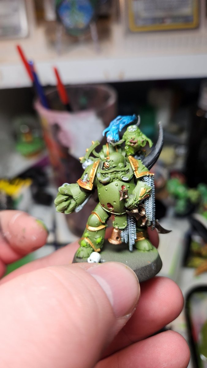 divinity77888's tweet photo. @FlorkOfCows Bought some 2nd hand Plague Marines and am making them look like this... https://t.co/wRoV7caNME