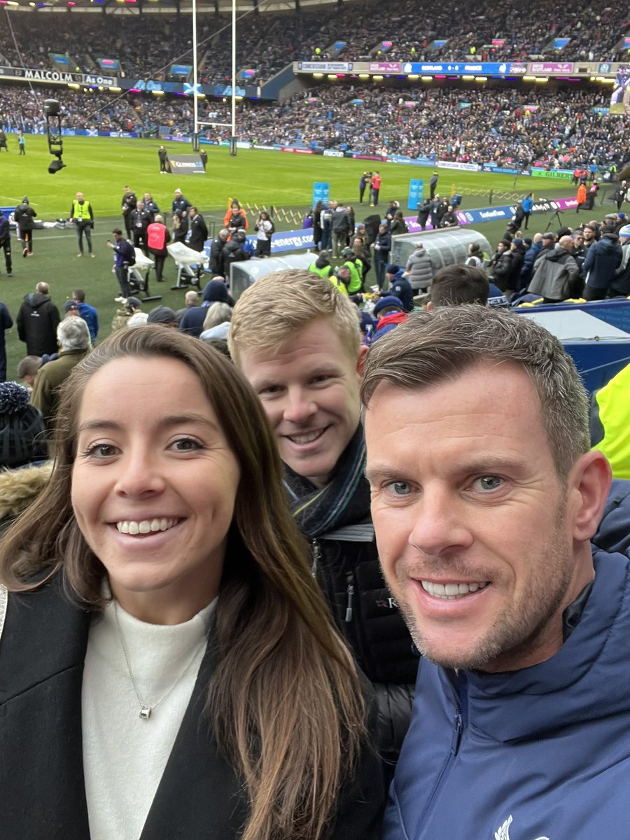 How was that not a try at the end??….great day out for us tennis lot though #SCOFRA #BBCRugby @Scotlandteam @jodieburrage @kyle8edmund #GuinnessM6N