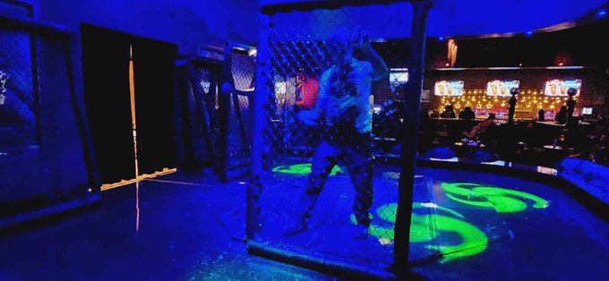 My duties aren't limited to refereeing. I build the cage, too! 🤪 https://t.co/q5Rszsyl66