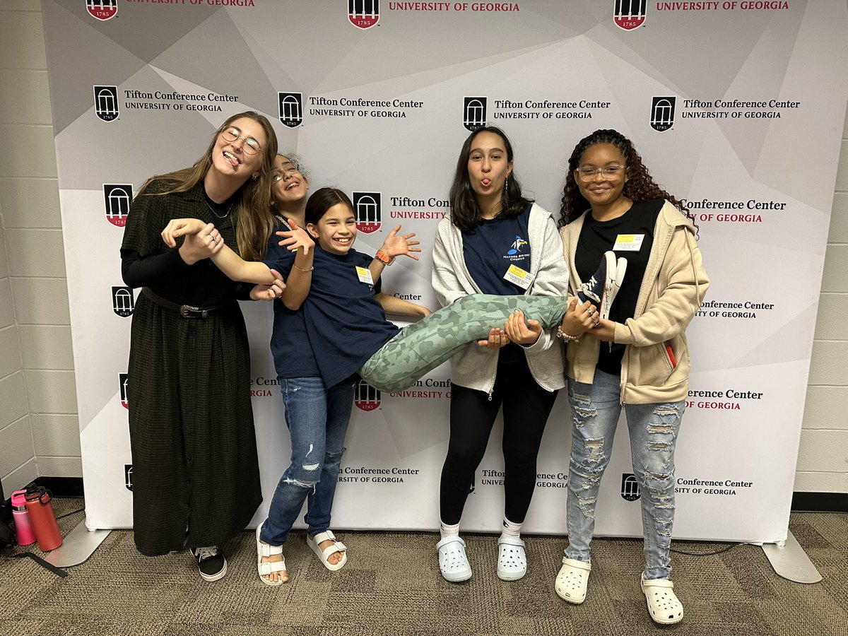 Haynes Bridge Chorus tweet media