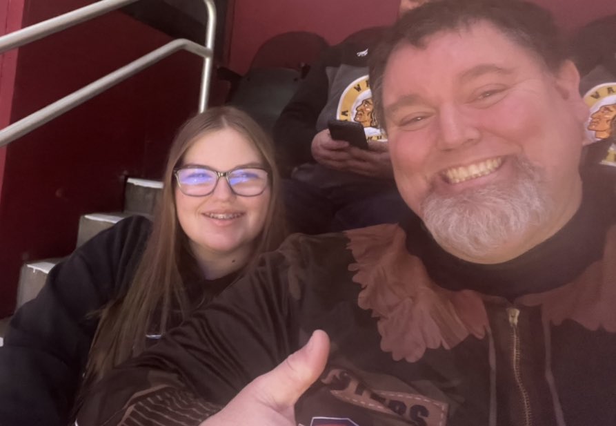 BellBobbles's tweet image. Father/daughter 🥅 @monstershockey  game night! Thanks @CheetahHead81 for the tickets! #lightthelamp #monstershockey