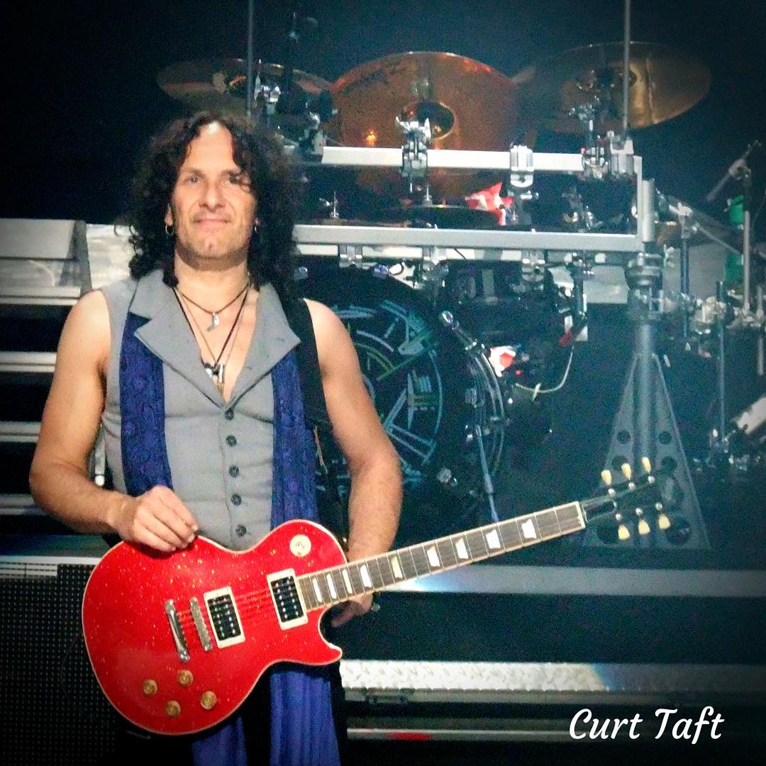 The Mighty Vivian Campbell of Def Leppard.