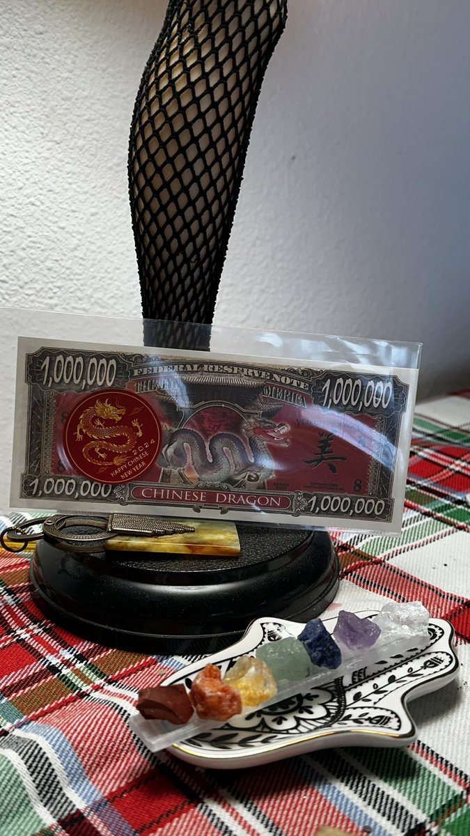 FeatherJ11's tweet photo. Thank you to whom put these out .. 🩷 #monkeyshines2024 https://t.co/jzKzgNJVTw