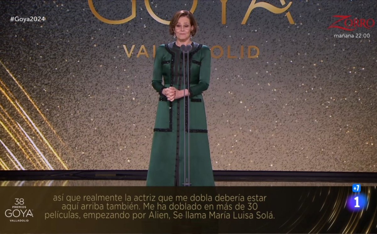 Sigourney Weaver pintando la cara a toda La Academia del Cine Español, diciendo que Maria Luisa Solá tendría que estar allí con ella que lleva doblándola 30 años, es lo mejor de la gala con diferencia! Menuda llorera, hermano😭 #Goya2024