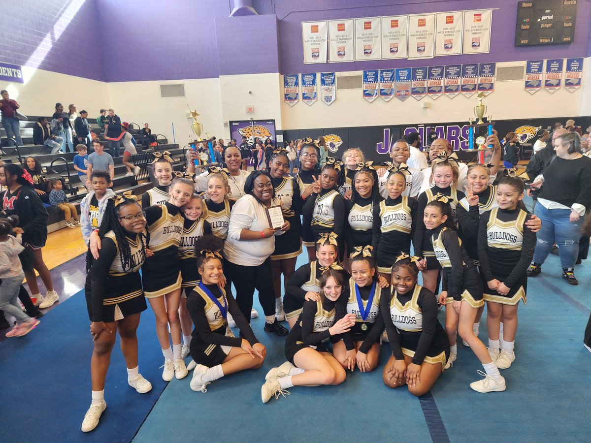 ALSAthletics's tweet photo. The Bark Squad…. These student-athletes and Coaches represented today. 2nd place Overall,
2nd place in Stunt Category 
1st and 2nd place finishers in Jump Category, Team Sportsmanship winner (as voted by all coaches)! https://t.co/Azuv1qP0fm