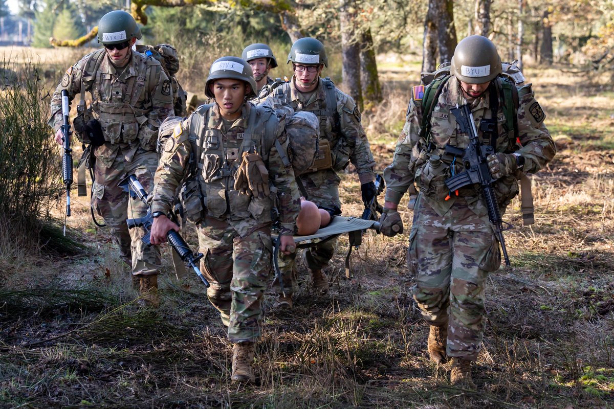 ArmyROTC's tweet image. @8BDEArmyROTC closed out their #RangerChallenge for Task Force North.

🏆Congrats to @OregonState for their (repeat) win &amp;amp; securing a spot on the #RoadToSandhurst.

#ArmyROTC | #LeadershipExcellence | #BeAllYouCanBe

@TRADOC | @usarec | @CG_ArmyROTC | @AmandaAzubuike | @GoArmy