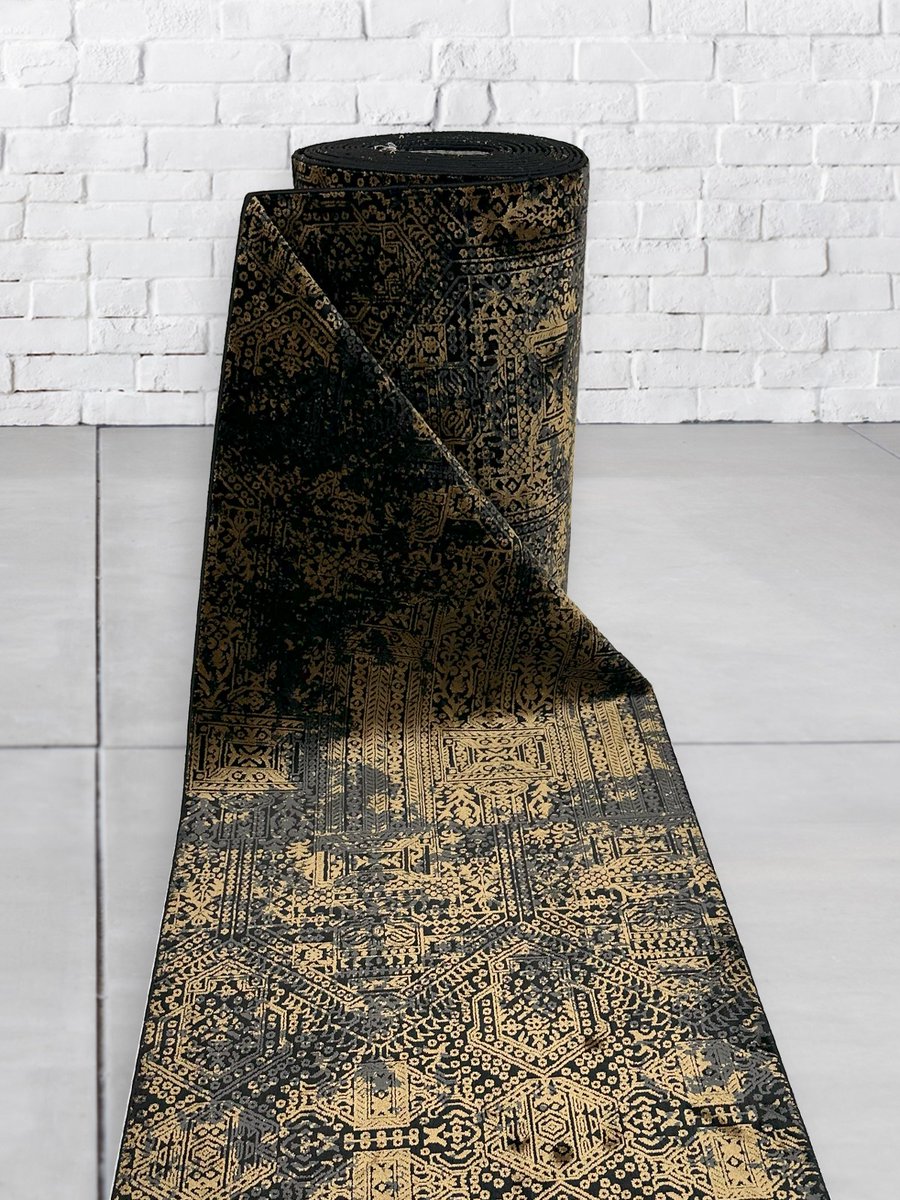 Rugnrol's tweet photo. Revamp your hallway with our bespoke custom-sized runner! 🏡✨Available in-store at Geelong & Melton or online for your convenience.Handpicked materials ensure both durability and elegance.Spruce up your space today! #HomeDecor #InteriorDesign #HallwayRunner #CustomSize @Rugnrol https://t.co/l9Pj2H1tlM