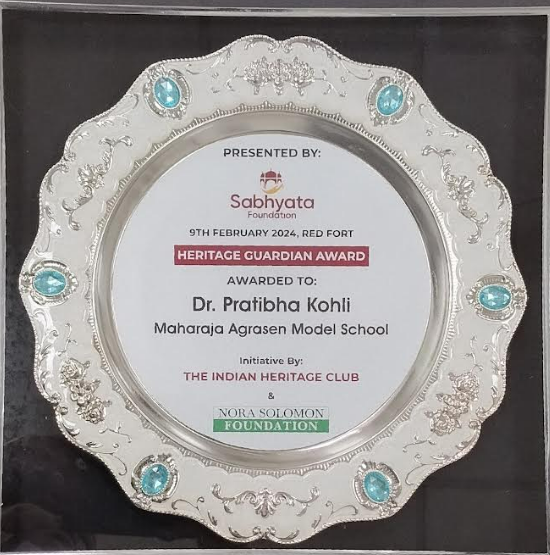 Elated to watch #history unfold at the #Light&amp;Sound Show #RedFort, Delhi, honoured with the #Heritage  Guardian Award by The Indian Heritage Club &amp; #Sabhyata Foundation on Feb 9, 2024 <a href="/agrasen_model/">Maharaja Agrasen Model School</a>  <a href="/WattalMulla/">Dr. Ameeta Mulla Wattal</a> <a href="/ashokkp/">Ashok Pandey</a> <a href="/cbseindia29/">CBSE HQ</a> <a href="/ciet_ncert/">CIET-NCERT</a> <a href="/ncert/">NCERT</a>