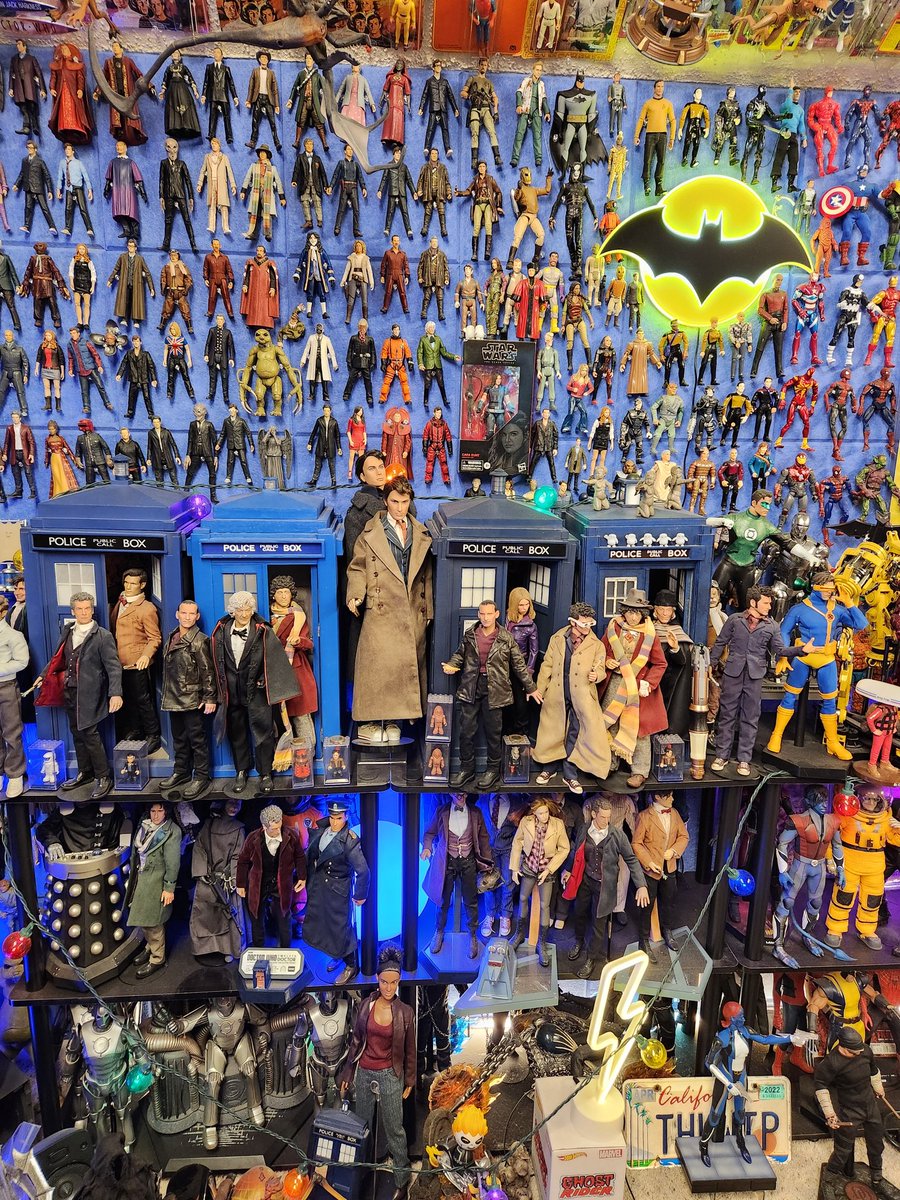 Nerdrotics's tweet image. Show me your Doctor Who stuff.