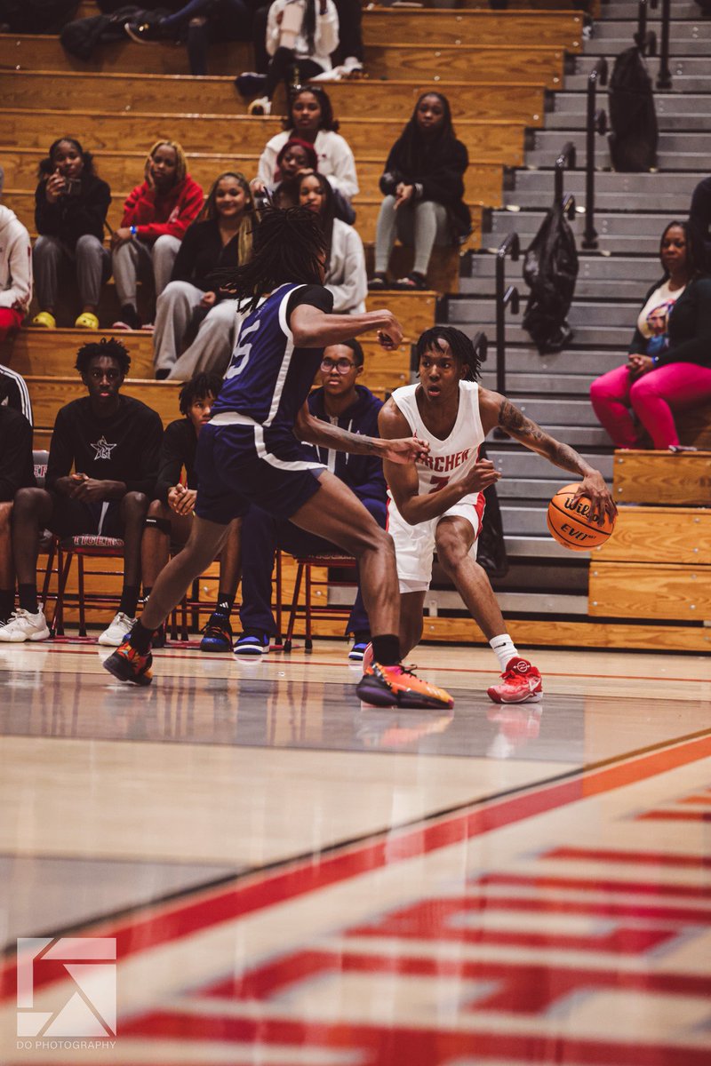 Congrats to <a href="/DarrianJoseph_/">Darrian Joseph</a> for making 2nd Team All Region for Region 4-7A.