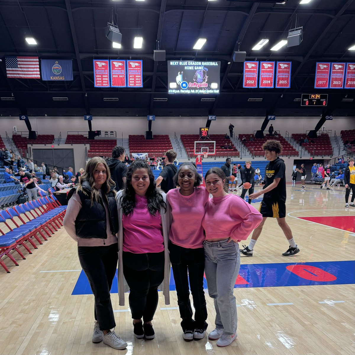 Blue Dragons got the win for pinkout night and raised money for Cancer Council of Reno County. 
Let’s keep it rolling Blue Dragons! 
#breathefire #pinkladies #cancercouncilofrenocounty #cancersucks #3sforthecure