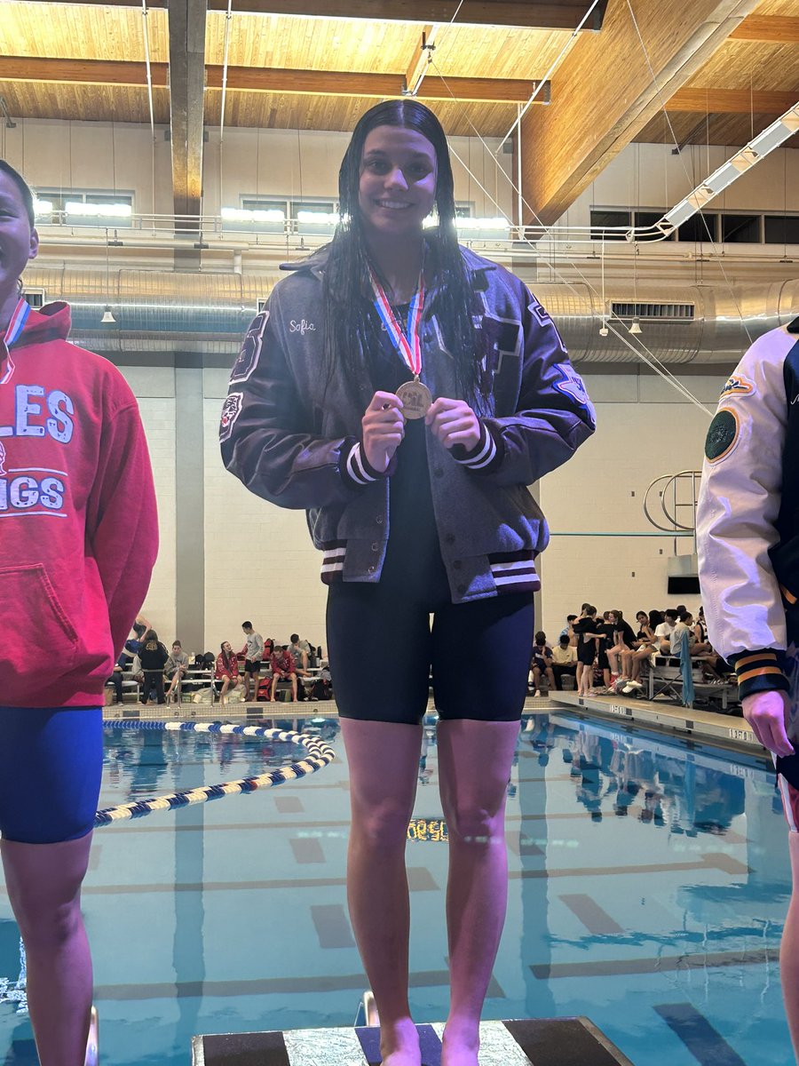 @CFISDAquatics @BFNDAthletics @CyFair_BFND Congrats to Sofia Luper on her new school record and her 1st place win in the 100 Freestyle. She is heading back to STATE!