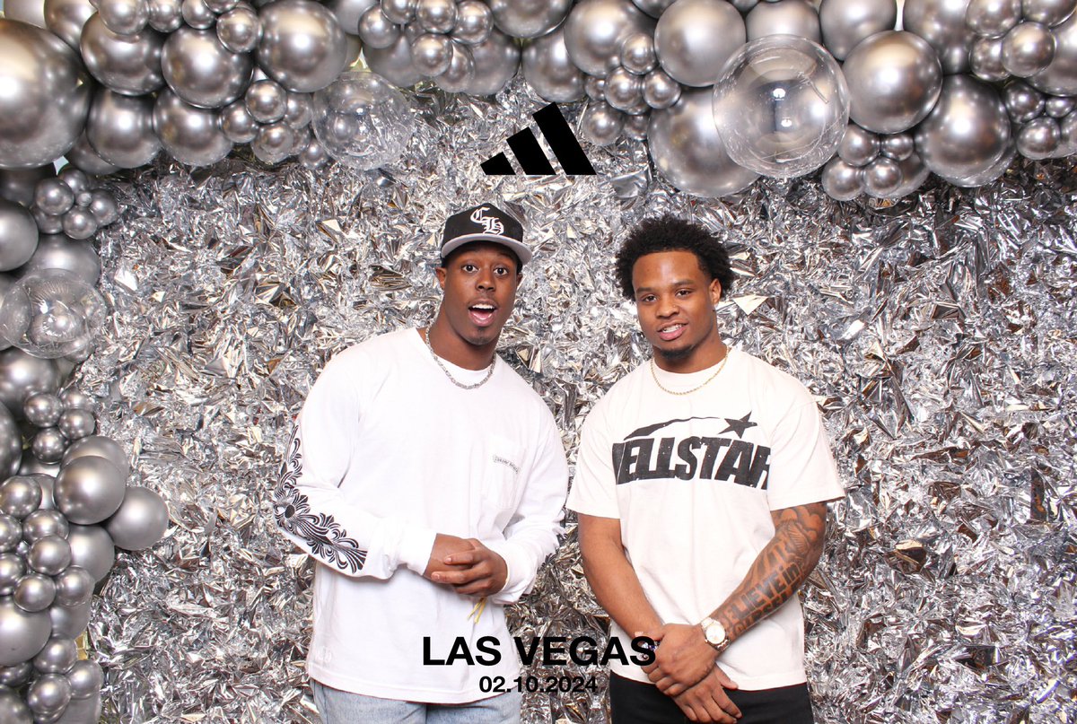 Lil bro pulled up on me in Vegas 🤞 @Trevor_Etienne