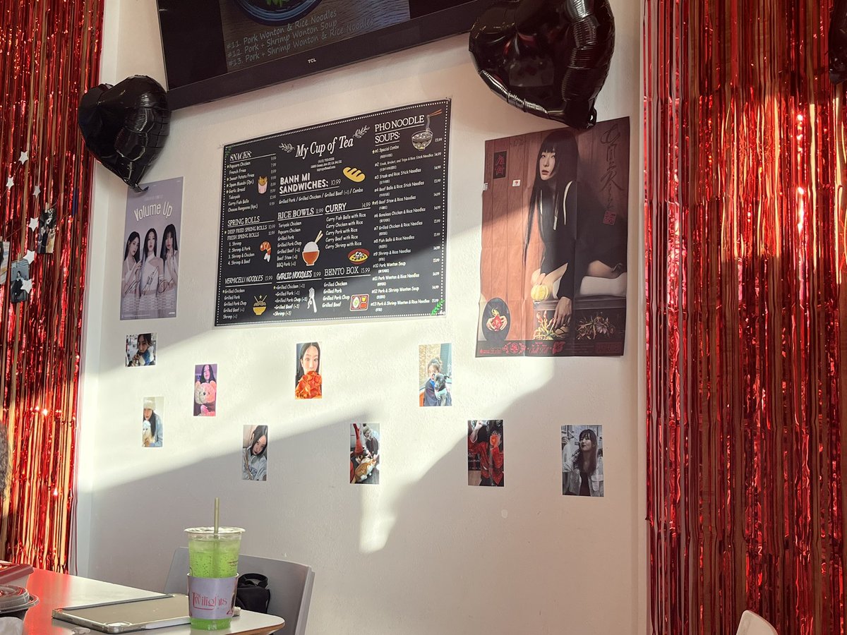 Failed the kim lip challenge but the <a href="/28twilights/">✨28 Twilights ✨</a> cupsleeve was fun :P