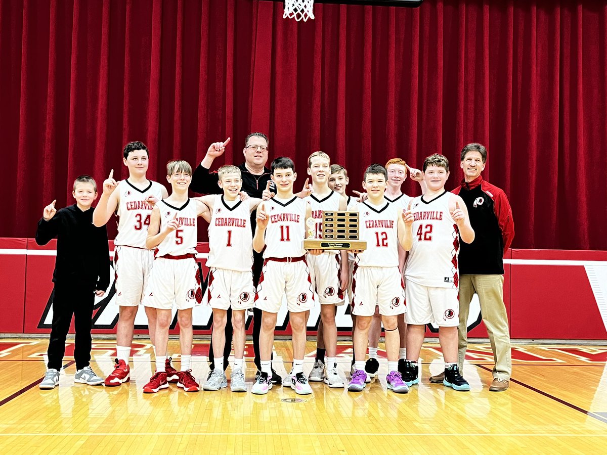 jw_gilbert's tweet photo. My 7th grade coaching season ended on the highest of notes. The Cedarville Indians defeated Madison-Plains 48-34 in the OHC South tournament final. 

A great group of talented kids who played for each other. https://t.co/m1cn7wiceg