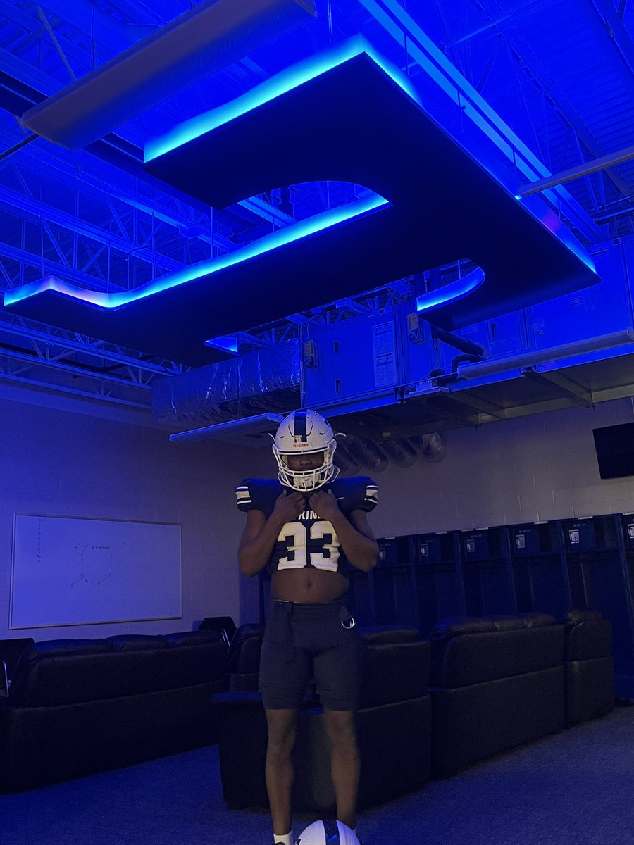 Sean May (@2smay2) on Twitter photo After a great visit I am blessed to receive an offer from Trine University! Special Thanks to <a href="/CoachWilliamsJ/">Jonas Williams</a> #GoThunder #TrineNation
<a href="/Coach_Patt34/">Will Patterson</a> <a href="/CoachMorris317/">COACH MORRIS</a> <a href="/BigBearsLCFTBL/">Lawrence Central HS Football</a> After a great visit I am blessed to receive an offer from Trine University! Special Thanks to <a href="/CoachWilliamsJ/">Jonas Williams</a> #GoThunder #TrineNation
<a href="/Coach_Patt34/">Will Patterson</a> <a href="/CoachMorris317/">COACH MORRIS</a> <a href="/BigBearsLCFTBL/">Lawrence Central HS Football</a>
