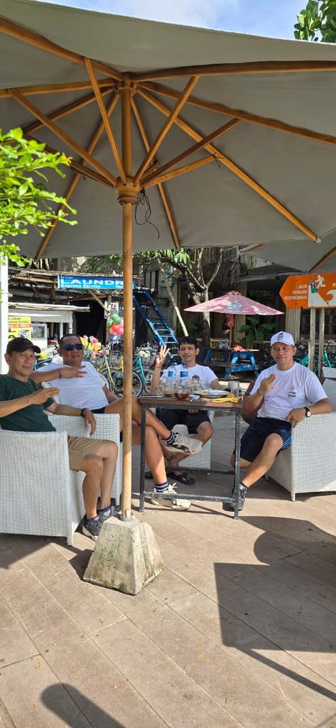 Twillight_Loid's tweet image. #GanjarMahfud aja