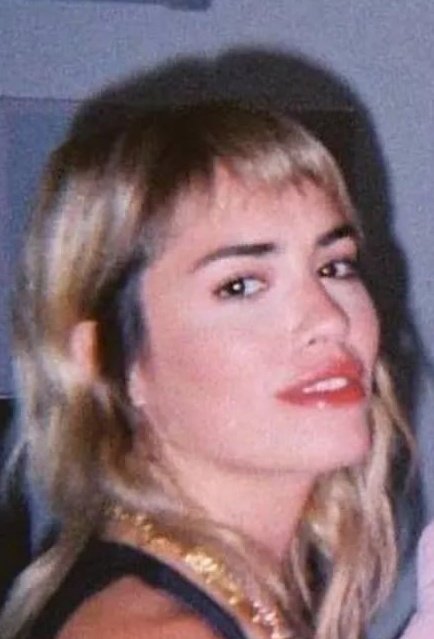 Lali Deposito

40 millones de La Rioja 
40 millones de Rio Negro 
50 millones de Neuquén 
8 millones de Lomas de Zamora 
US$35.000 de San Juan 
US$250.000 de Montevideo 

y la lista sigue 

Si, vivís del Estado, del pueblo, hasta del pobre que no come.