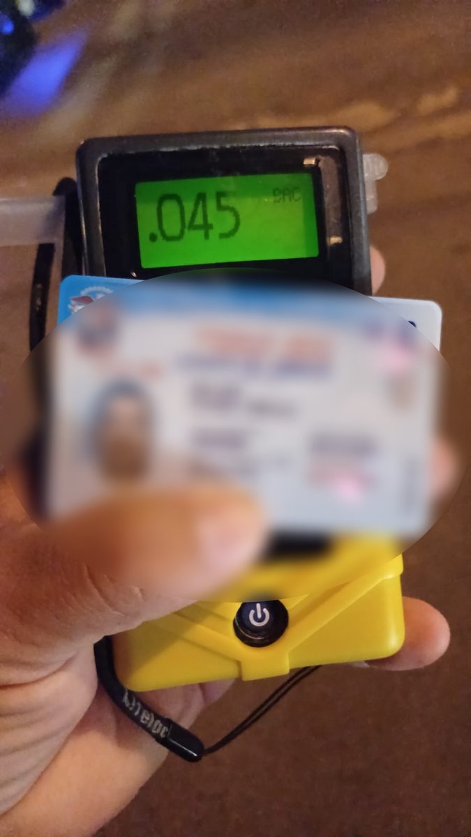 policiadepanama's tweet image. Tras nuestros operativos en la Provincia de Herrera, sacamos de circulación a dos personas quienes marcaron arriba del límite permitido para conducir, recuerde utilizar un conductor designado para evitar accidentes de tránsito. #ManejaSeguro