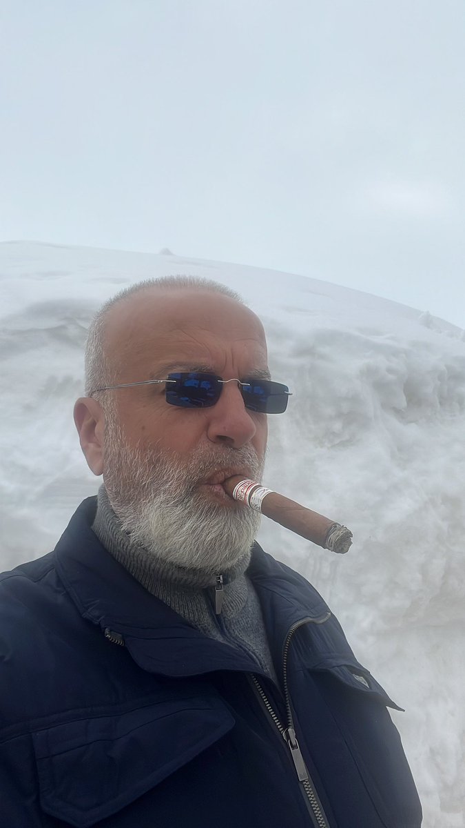 هل تتذكر متى انضممت إلى X؟ نعم أتذكر! #الذكرى السنوية_لانضمامي_إلى_X