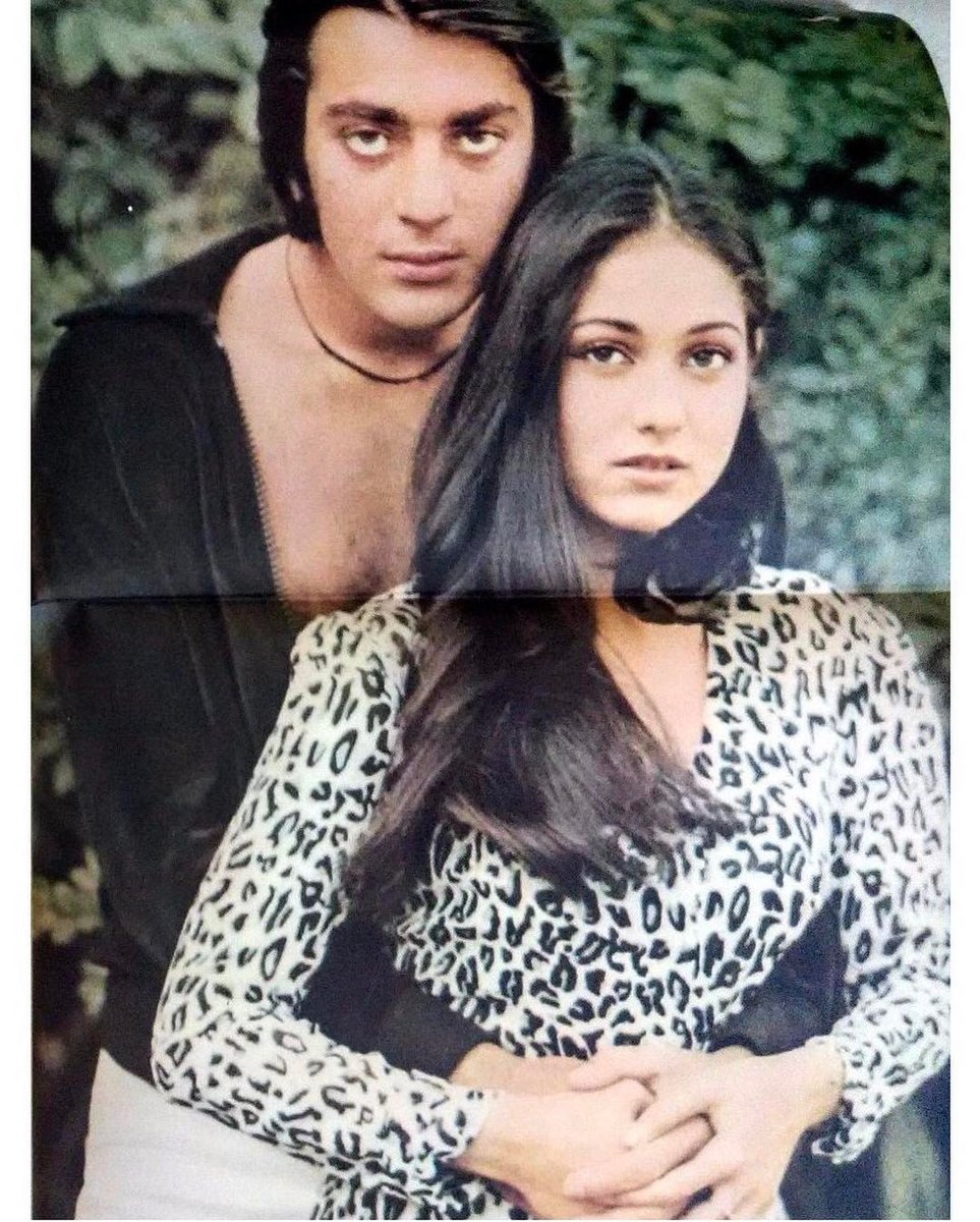 #HappyBirthdayTinaMunim 

Birthday wishes to lovely leading lady of 80's #TinaMunim 💐 

With mentor #DevAnand 
#ZeenatAman 
#RajeshKhanna 
#SanjayDutt 

#bollywoodflashback #Tinaambani #HBD