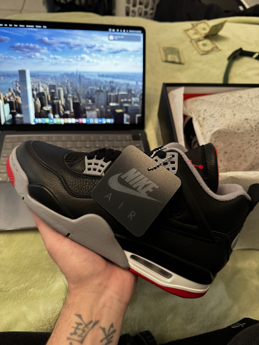#MailCall 📸 Jordan 4 “Bred Reimagined” #Snkrs