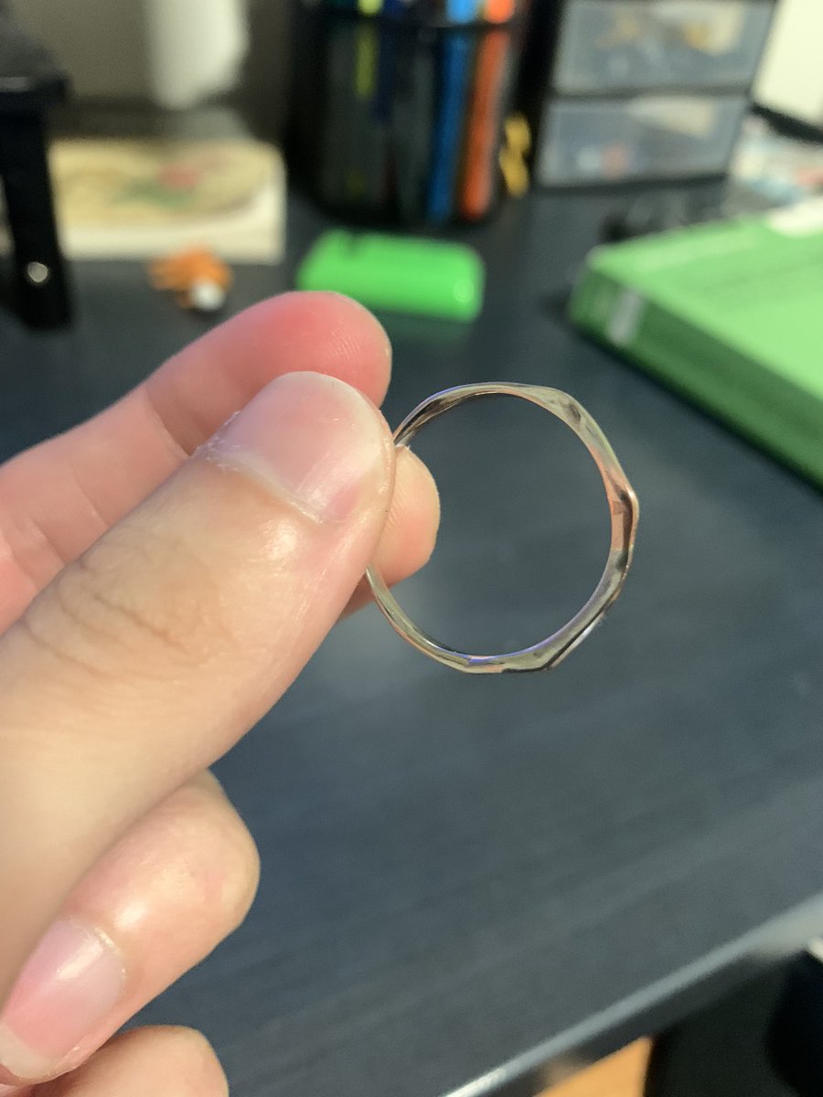 RandyBnipsVRC's tweet photo. Made a few rings for some friends for Valentine’s Day https://t.co/6puZAbbaSI