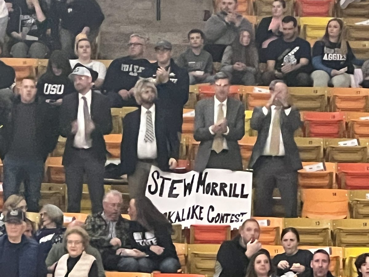 kslsports's tweet photo. ⚡️ incredible atmosphere at the Spectrum as @USUBasketball gets ready to celebrate the career of all-time wins leader Stew Morrill

Tip-off in 2️⃣5️⃣ minutes https://t.co/syEBomwpsq
