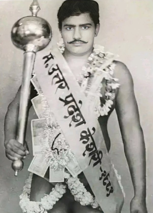 Pahalwan Manoharlal Yadav Ji (Banaras).
Banaras Kesari 1978
Uttar Pradesh Kesari 1981

In 1982-83, Manohar Pehalwan made India proud by participating in the World Railway Wrestling Championship held in Paris.