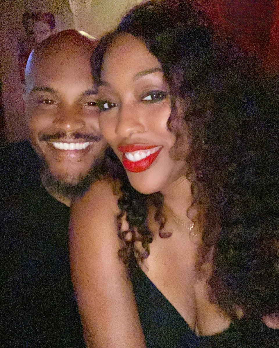 How it started ⏩️ How it’s going Happy Anniversary to my Coach Cutie-McCute-Face— That’s 12 on that ahhh! 🥂💍🫶🏾 #OnlyWaytogoisUP