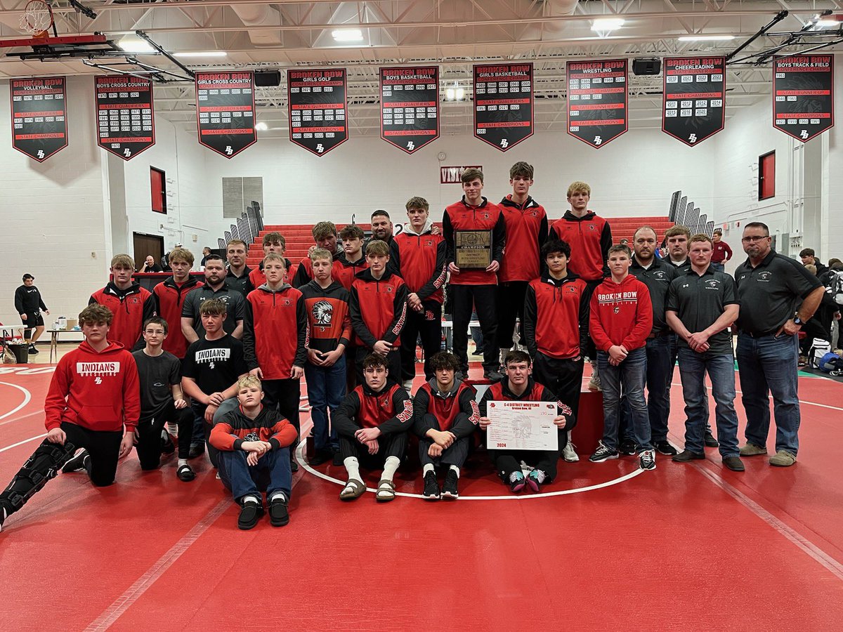 NEBwrestle's tweet photo. Congratulations to your Class C District Champions!

C1 Crofton/Bloomfield
C2 St. Paul
C3 Battle Creek
C4 Broken Bow https://t.co/tFYojXYPKW