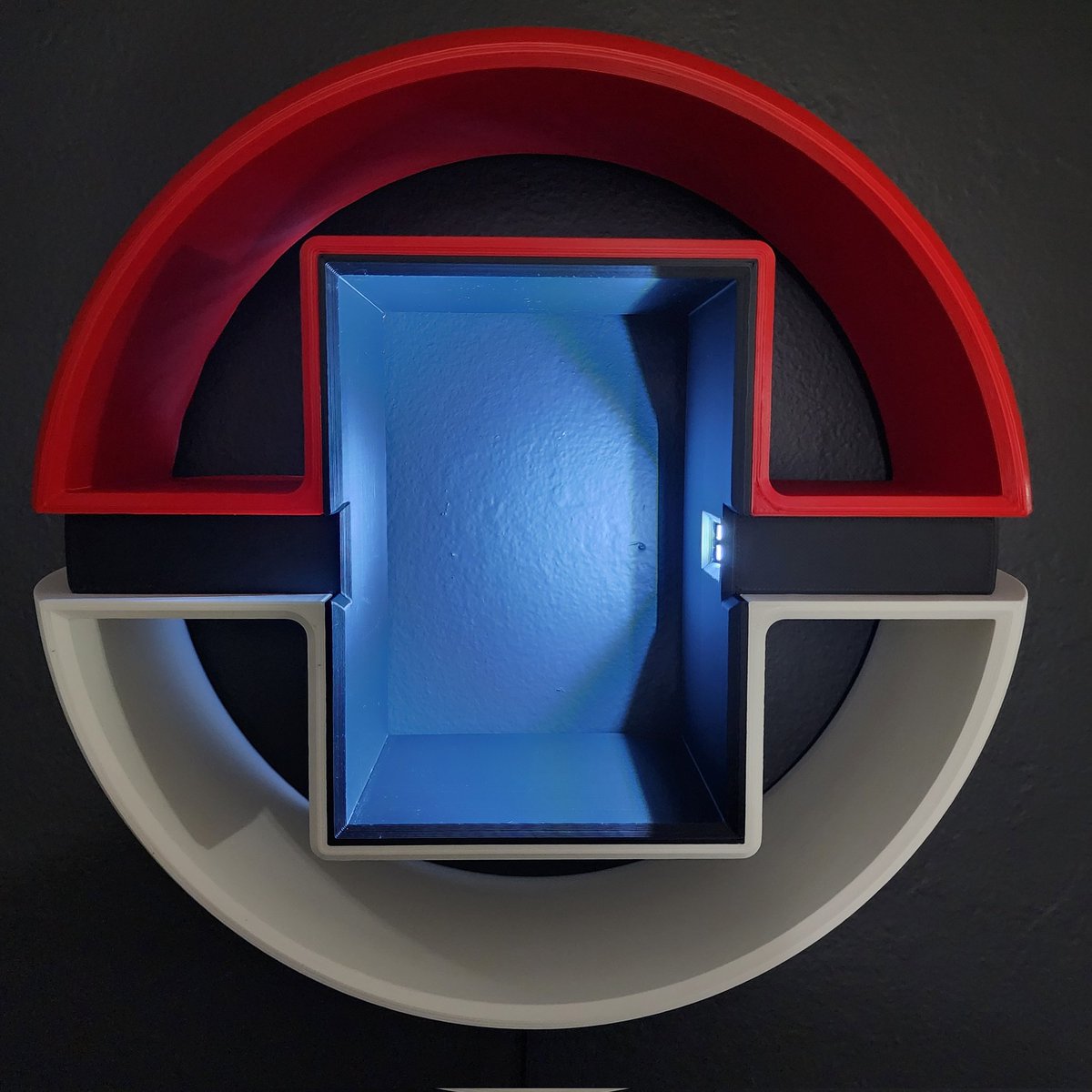 PowerLabsFL's tweet image. The Prusa XL from @Prusa3D finally made it possible to bring my larger multi-color ideas to life.
This light-up Poké Ball inspired Funko Pop wall display took almost 21 hours to complete and turned out better than I imagined!
#3DPrinting #FunkoPop