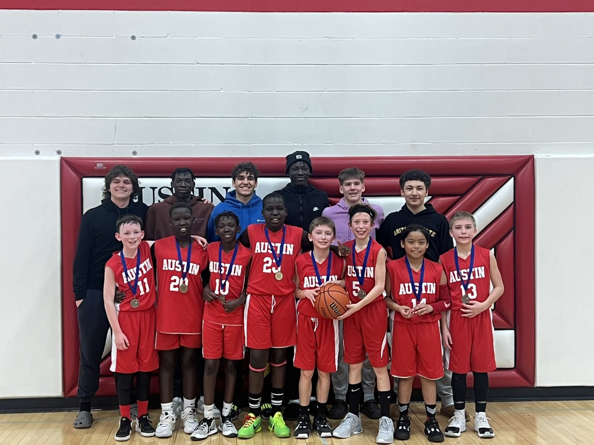 HoopsAhs's tweet image. Congrats to our 5th grade team for winning the AYB Invitational today! 🅰️