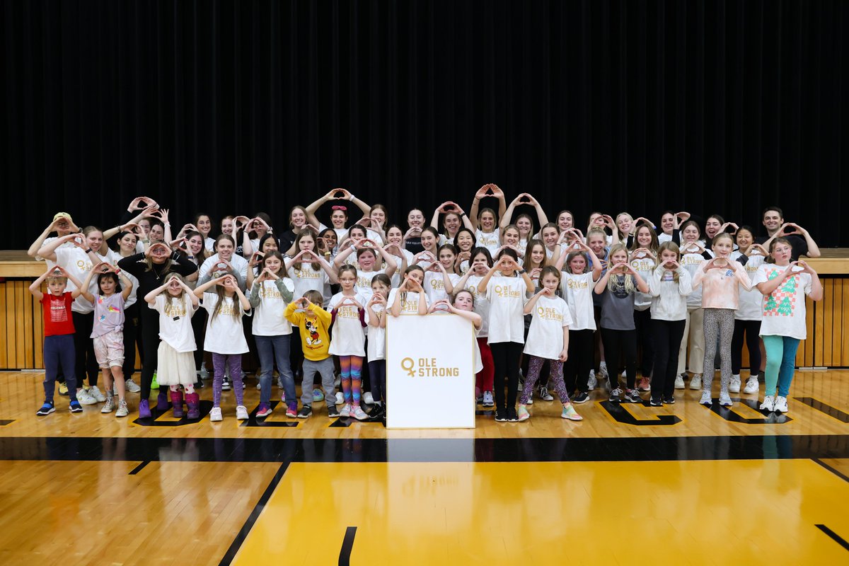 We had the 𝘽𝙀𝙎𝙏 time celebrating #NGWSD with this crew today!

#UmYahYah | #OlePride | #LeadHerForward