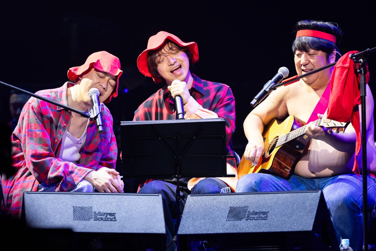 owarai_natalie's tweet photo. 【ライブレポート】「赤えんぴつ in 武道館」バナナマン30周年彩るドラマチックな2日間（写真24枚 / バナナマンのコメント到着）
https://t.co/1bUICbvoeG https://t.co/mdvOhBrjEt